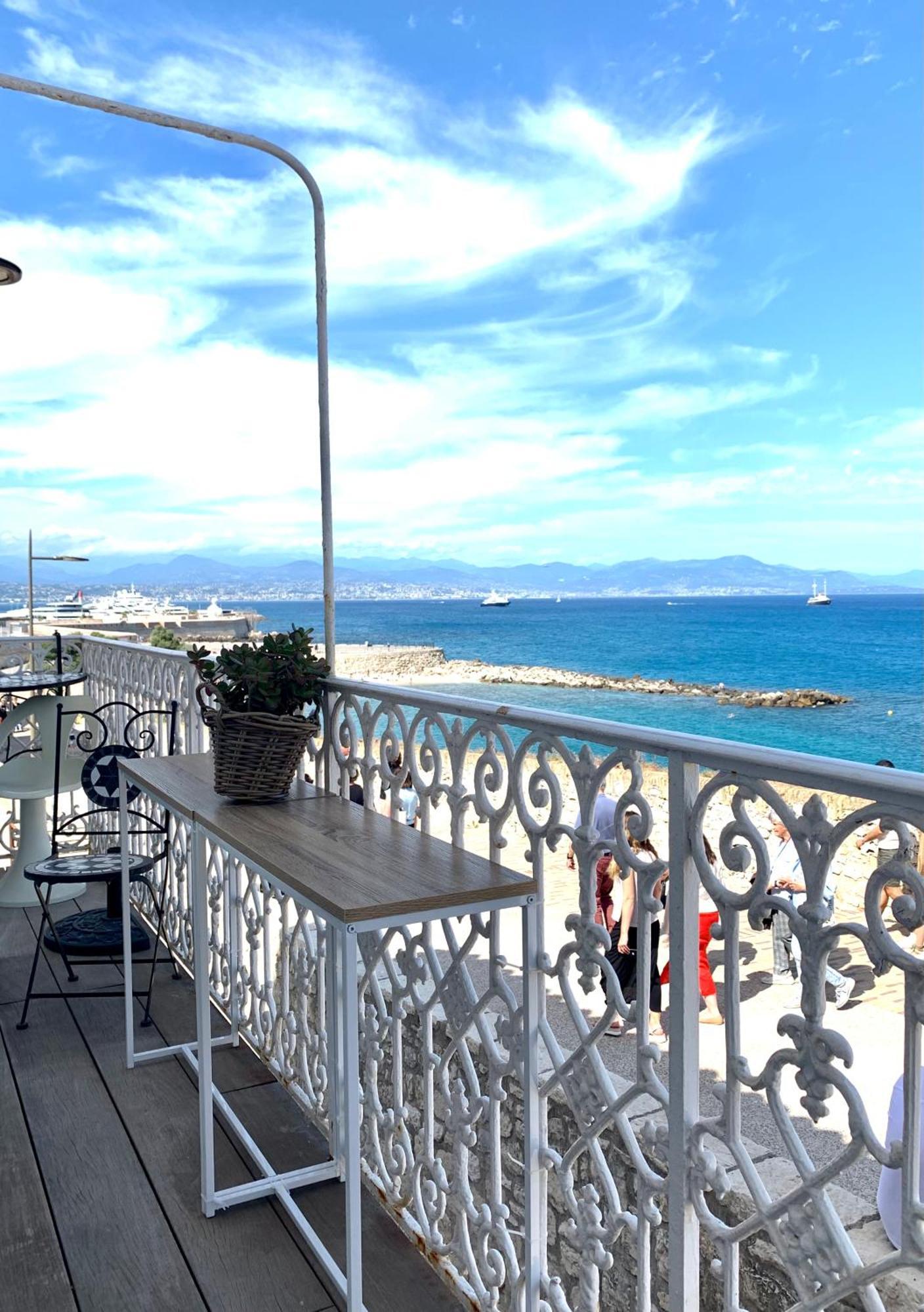 Апартаменти Les Remparts Antibes Location Екстер'єр фото